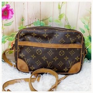 Authentic Louis Vuitton Reposter Crossbody Bag